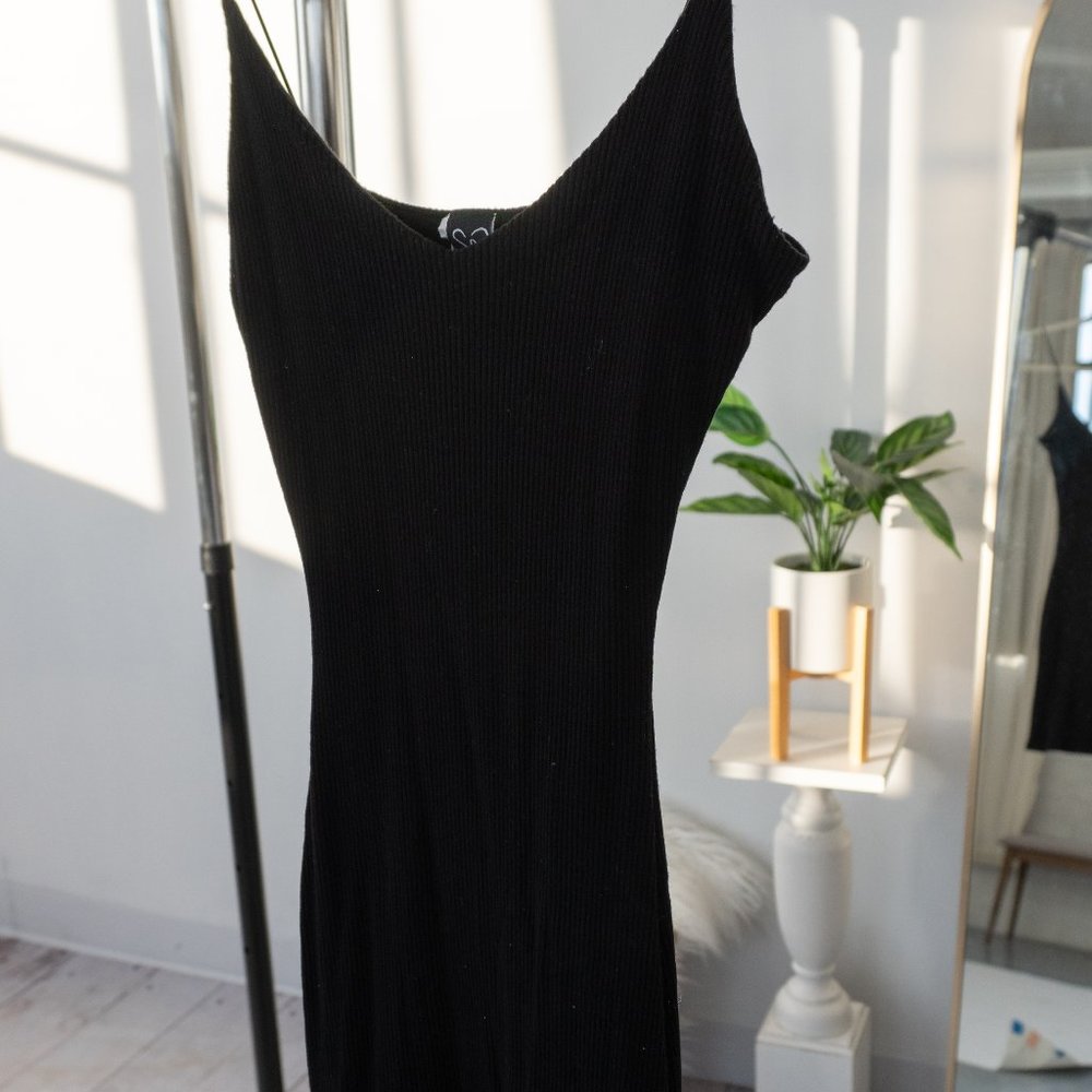 Black ribbed mini dress